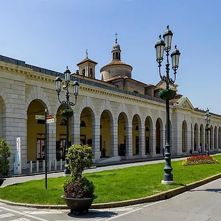 Apartment Mansarda A Due Passi Dal Centro Old2 Brescia